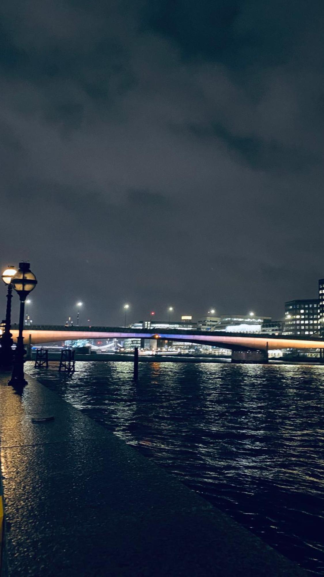 Shadwell - Walking Distance To Tower Bridge, Two Stations In Close Proximity Лондон Экстерьер фото